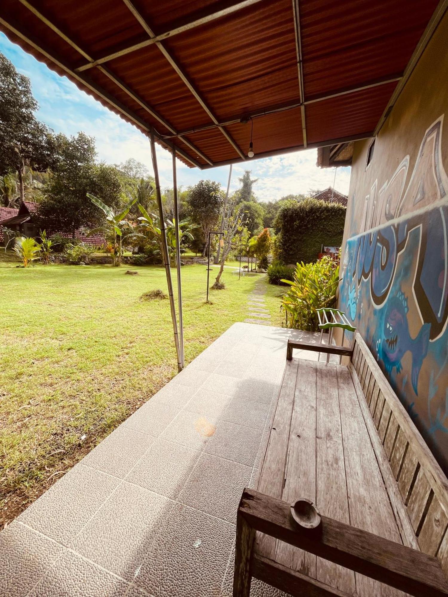 Pedidi Penida Hostel Batununggul Exterior photo